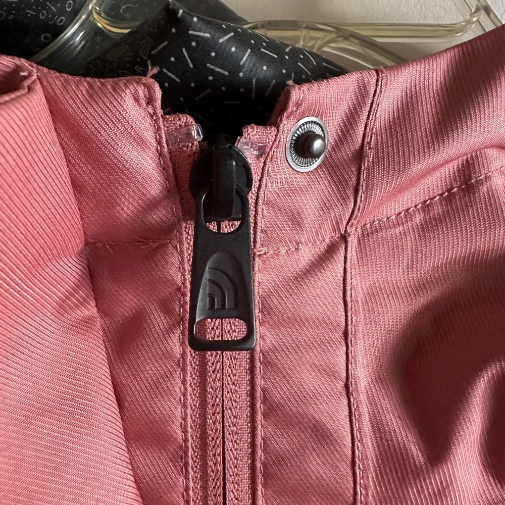 The North Face City Breeze Rain Parka II, Pink Moss XL - Picture 8 of 16